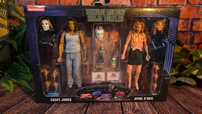 Casey Jones & April Oneil Neca TMNT Tartarugas Ninjas