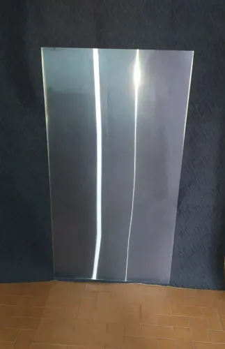 Placa De Acrílico 68,4cm x 121,3cm x 2,10mm