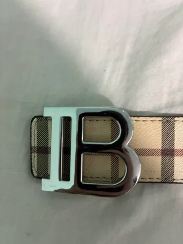 Cinto Burberry - Couro - Tamanho 115cm