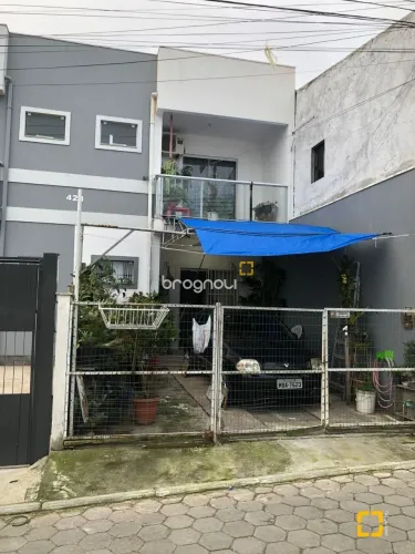 Casa a venda no Rio vermelho