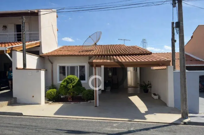 Casa com 2 quartos à venda, 138 m² por R$ 640.000 - Condomínio Tabatinga - Valinhos/SP