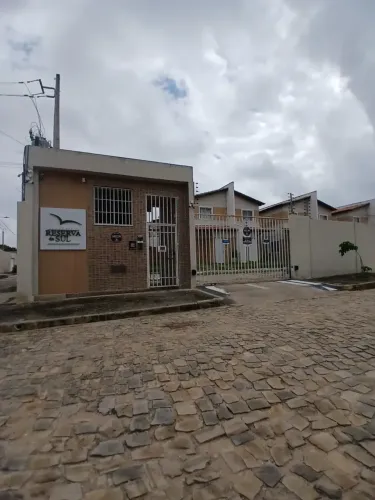 00027 - CONDOMINIO RESERVA DO SUL - RUA UM, 891