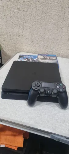 PS4 SLIM 2 JOGOS E 1 CONTROLE