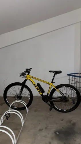 VENDE-SE BICICLETA ARO 29