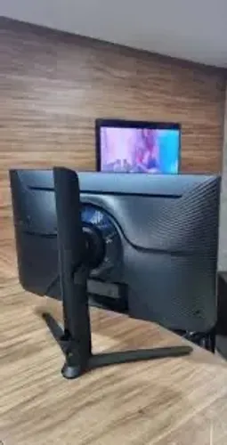 Monitor Odyssey G40 estado de novo