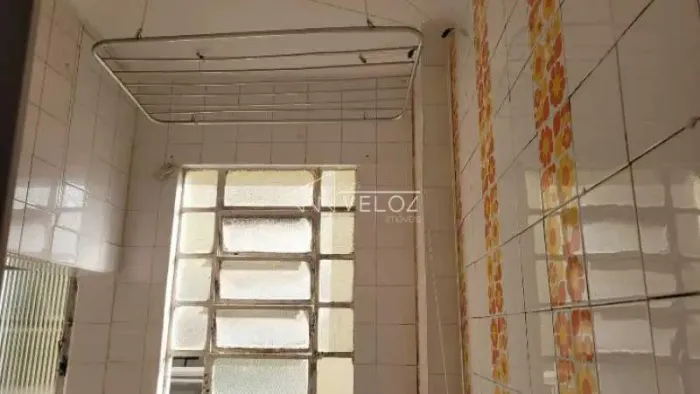 Apartamento : / Residencial / Laranjeiras