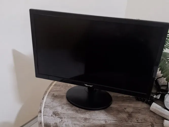 Monitor LED Tronos 20 polegadas