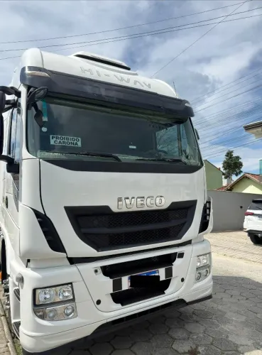 IVECO STRALIS HI-WAY 600 S44T 6X2 2022 | APENAS 244 MIL KM | AUTOMÁTICO