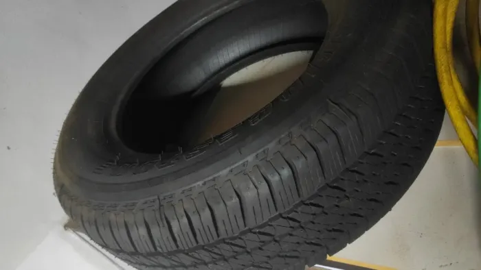 4 pneus ( Hilux ou outro ) 265/60 T18 ( NOVO )