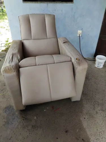 Vende essa poltrona do papai  pra reforma