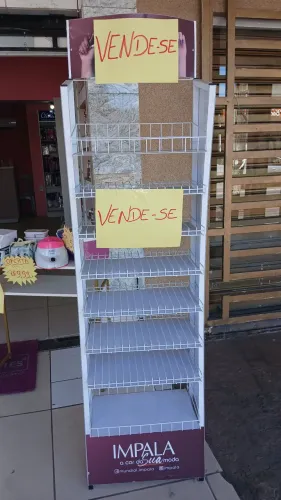 Expositor de esmaltes
