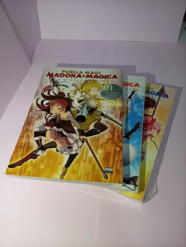 Mangá Madoka Mágica (The Different Story) - v. 1 ao 3 (novos)