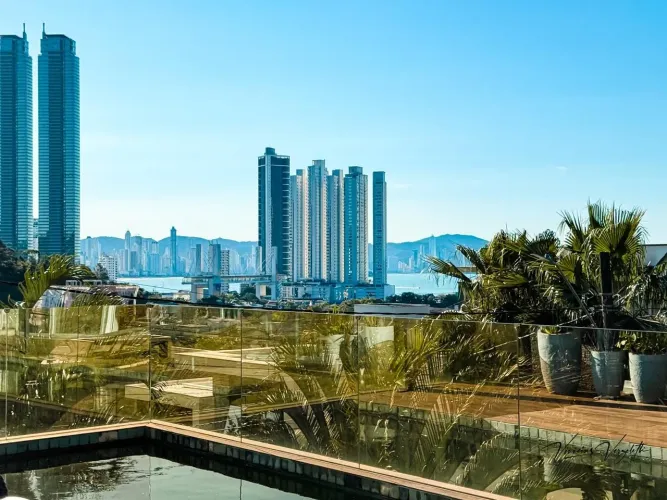 Casa para Locação em Balneário Camboriú, Barra, 4 dormitórios, 4 suítes, 6 banheiros, 4 va