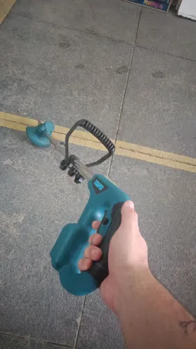 Roçadeira elétrica