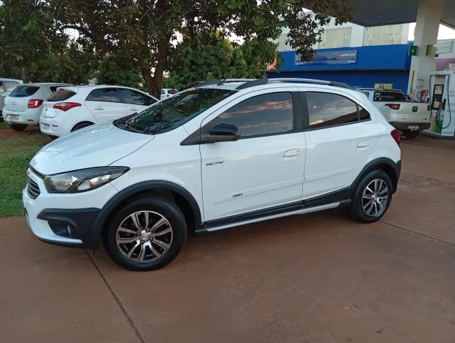 Chevrolet Onix Activ 1.4 8V Flex Aut. 4P 2017
