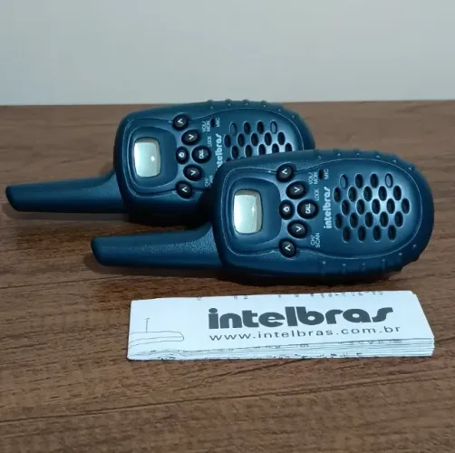 Rádio Comunicador Walkie-Talkie Intelbras Twin GXT modelo FRS3