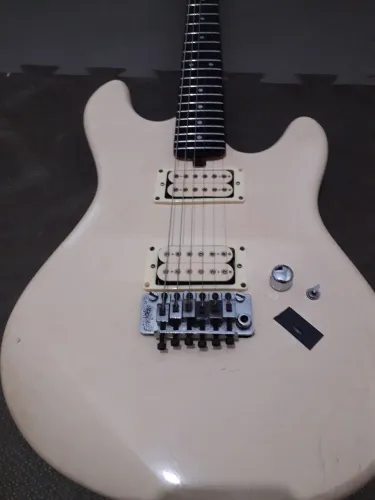 Guitarra Kramer focus japonesa