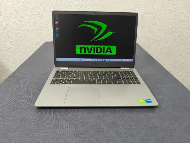 Notebook Dell i5. 16 GB. SSD 500GB. NVidia 2 GB
