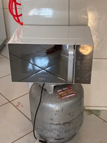 Micro ondas Philco retirada de peças