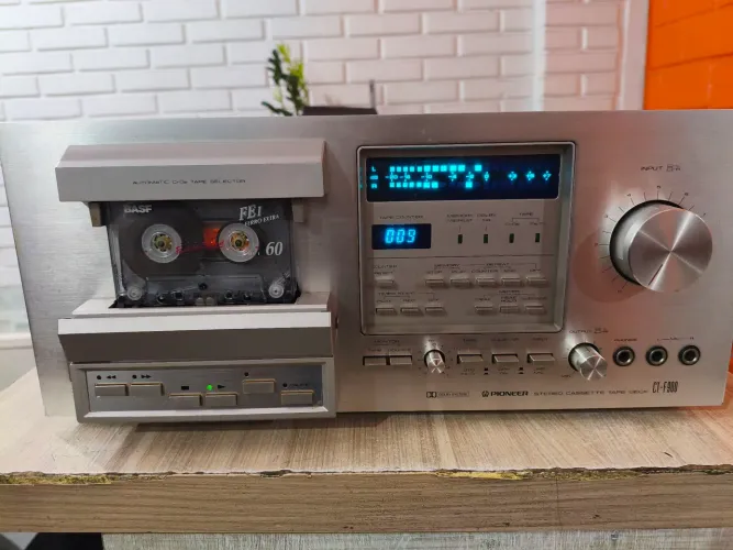 Pioneer CT-F900