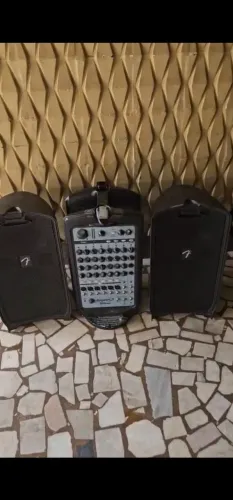 KIT DE SOM FENDER PASSPORT 500 PRO + DOIS TRIPÉS