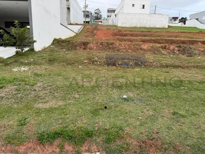 EXCELENTE TERRENO À VENDA NO CONDOMÍNIO VENEZA - 334 M