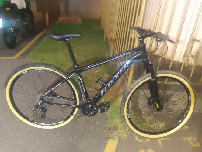 Bicicleta aro 29 ideal peças Shimano.
