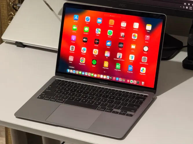 MacBook Air M1