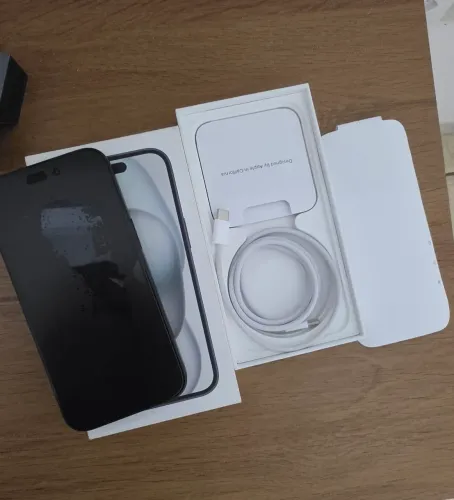 iPhone 128