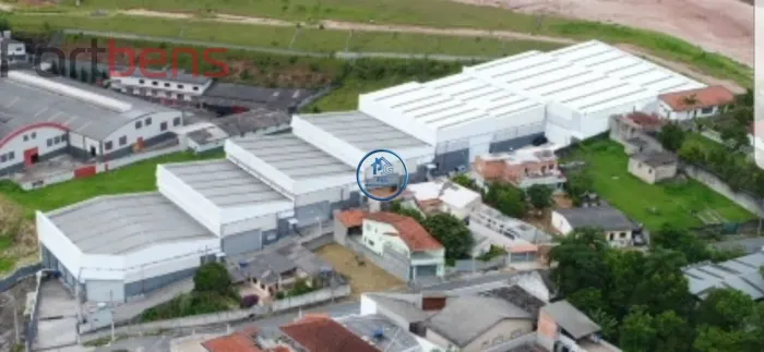 Galpão / Depósito / Armazém Para Alugar no bairro Laranjeiras em Caieiras