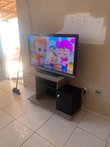 Televisão 46 polegadas 450