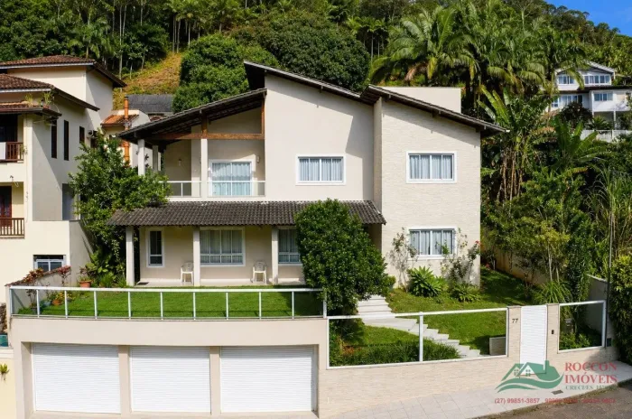LINDA CASA À VENDA EM DOMINGOS MARTINS - ES