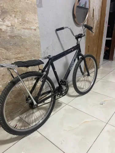Bicicleta aro 26 de alumínio