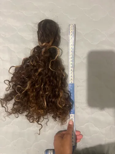 Cabelo cacheado verdadeiro