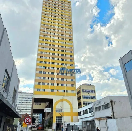 Apartamento a venda com área total de 28,39m2 com 1 quarto, sala, cozinha e área de serviç