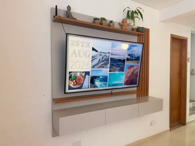 Rack e Painel para TV Off White e Freijó 180cm