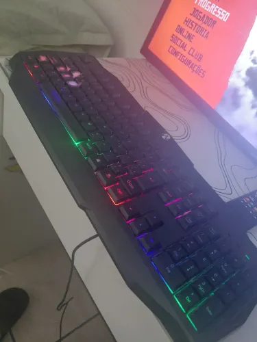 Teclado World PC usado