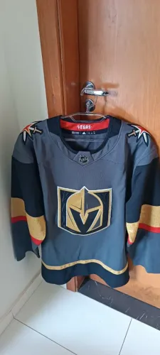 Jersey Vegas Golden Knights Adidas Authentic NHL - Tamanho 46