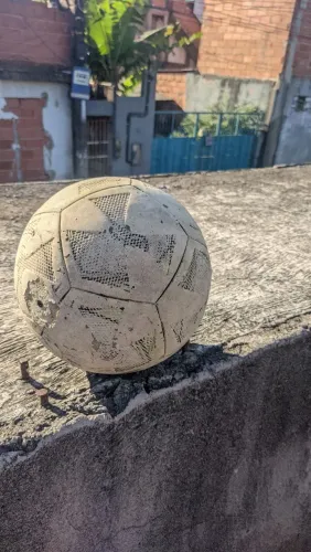 Bola de Futsal Usada - Boa para Jogos e Treinos