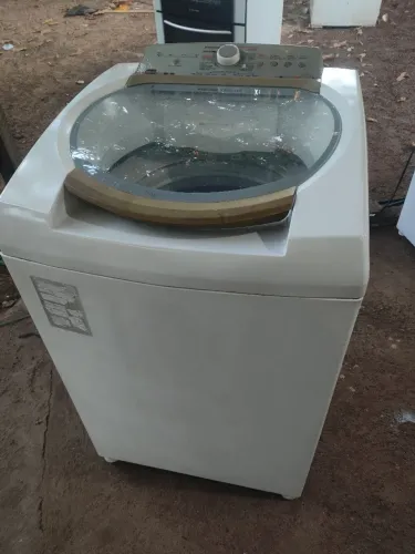 Vendo máquina de lavar funcionando perfeitamente com garantia