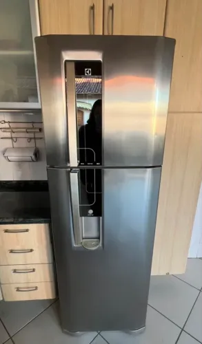 Geladeira Electrolux Frost Free 380L