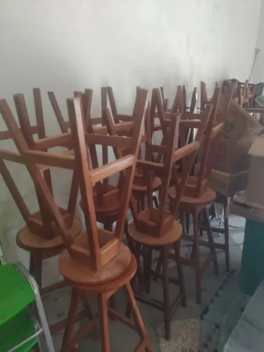 banco alto cada 60 tenho 18 uns em Belém ZAP *