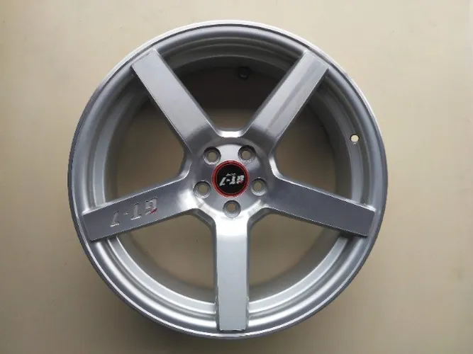 Rodas Esportivas GT7 Spec 5x100 18x7 35 Prata Seminova, Bora, Fox, Golf, Polo