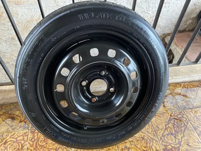 Estepe fino Ford New Fiesta com pneu 125/80/15 