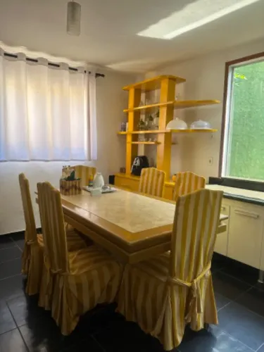 Mesa Cozinha centro de granito e madeira e estante