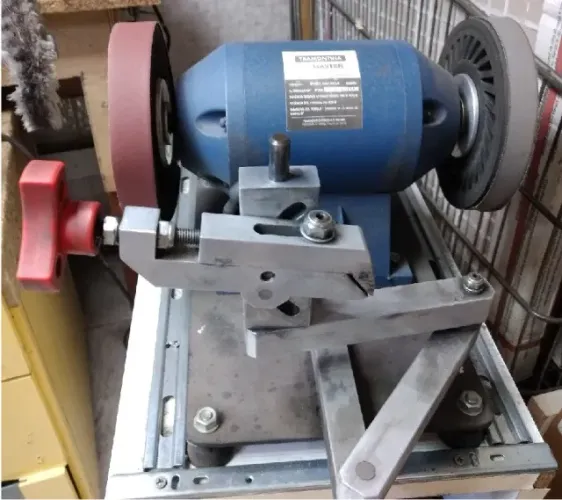 Equipamento afiação de facas e tesouras