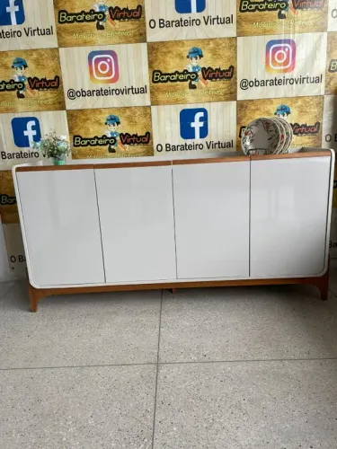 Buffet Lion C/pés de Madeira Maciça Freijó Off White - Em Oferta