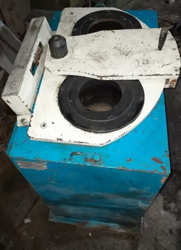 Prensa sorveteira pra fabricação de calçados.