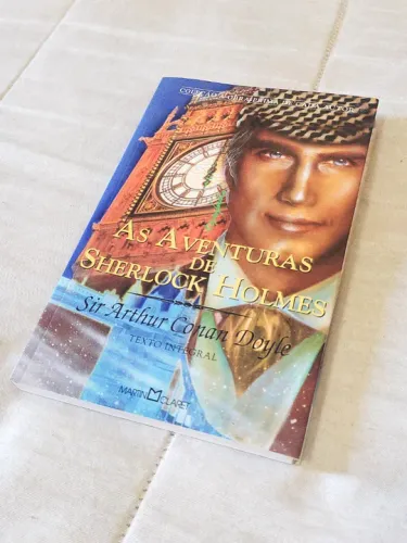 Livro "As Aventuras de Sherlock Holmes" - Sir Arthur Conan Doyle - Martin Claret