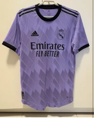 Camisa Real Madrid modelo jogador Adidas